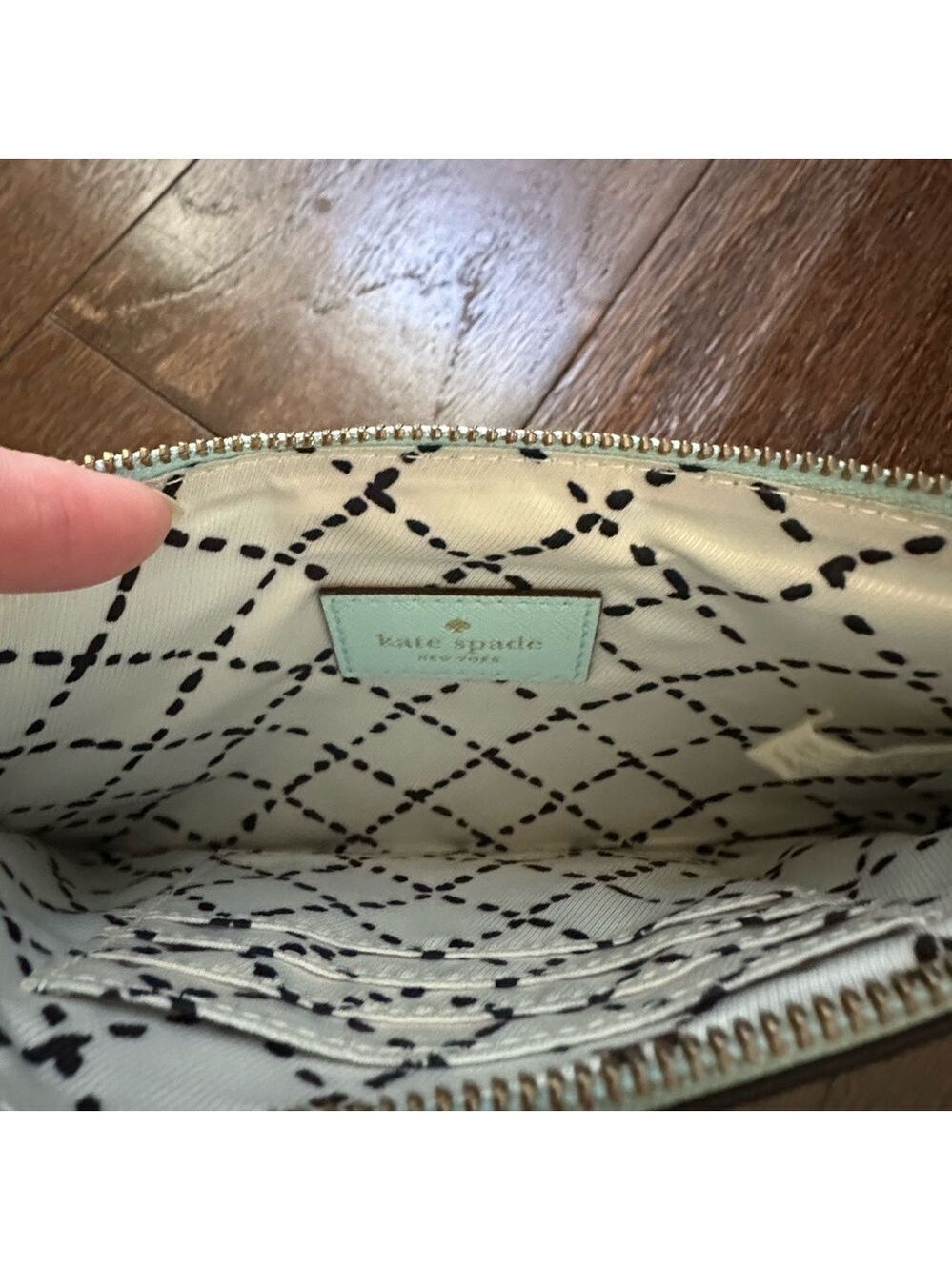 Kate Spade Saffiano leather blue wristlet-EUC - Picture 10 of 12
